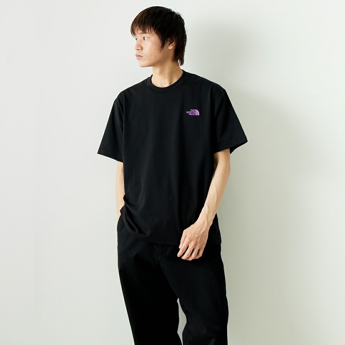 THE NORTH FACE [ザ ノースフェイス] ショートスリーブハーフスウィッチングロゴTシャツ [NT32458] K &&モデル身長：182cm 着用サイズ：L&&