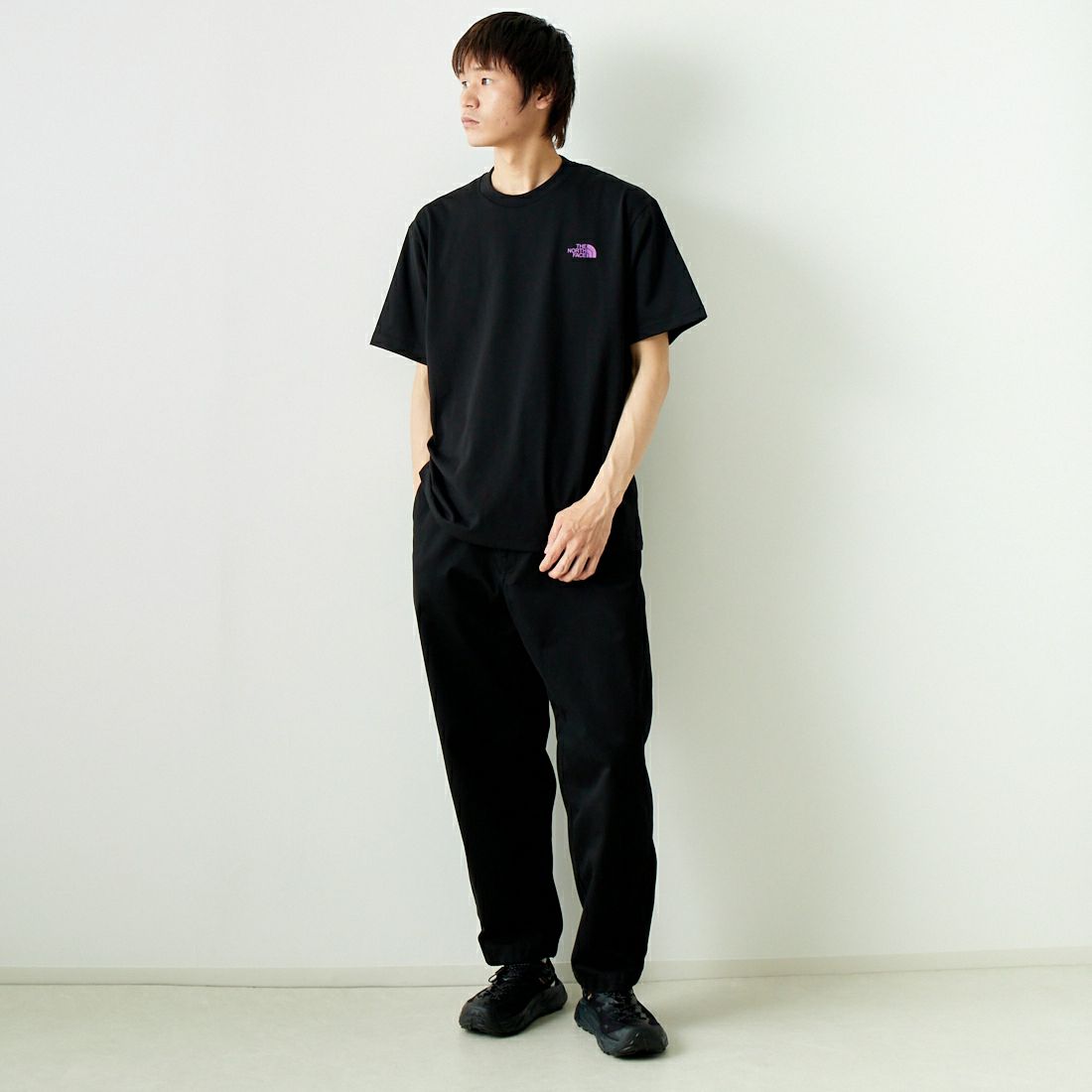 THE NORTH FACE [ザ ノースフェイス] ショートスリーブハーフスウィッチングロゴTシャツ [NT32458] K &&モデル身長：182cm 着用サイズ：L&&