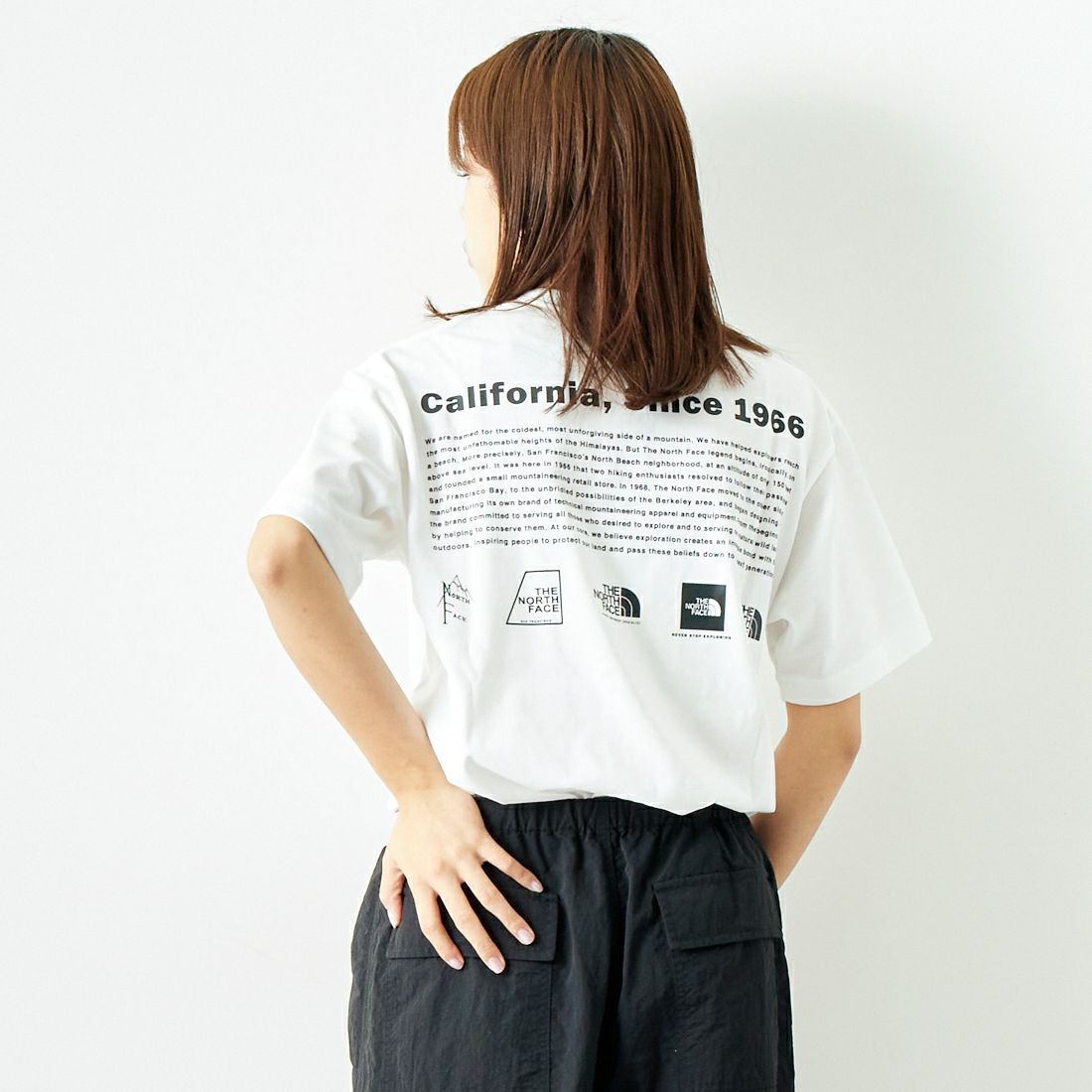 THE NORTH FACE [ザ ノースフェイス] ショートスリーブ ヒストリカルロゴTシャツ [NT32407] W &&モデル身長：167cm 着用サイズ：S&&