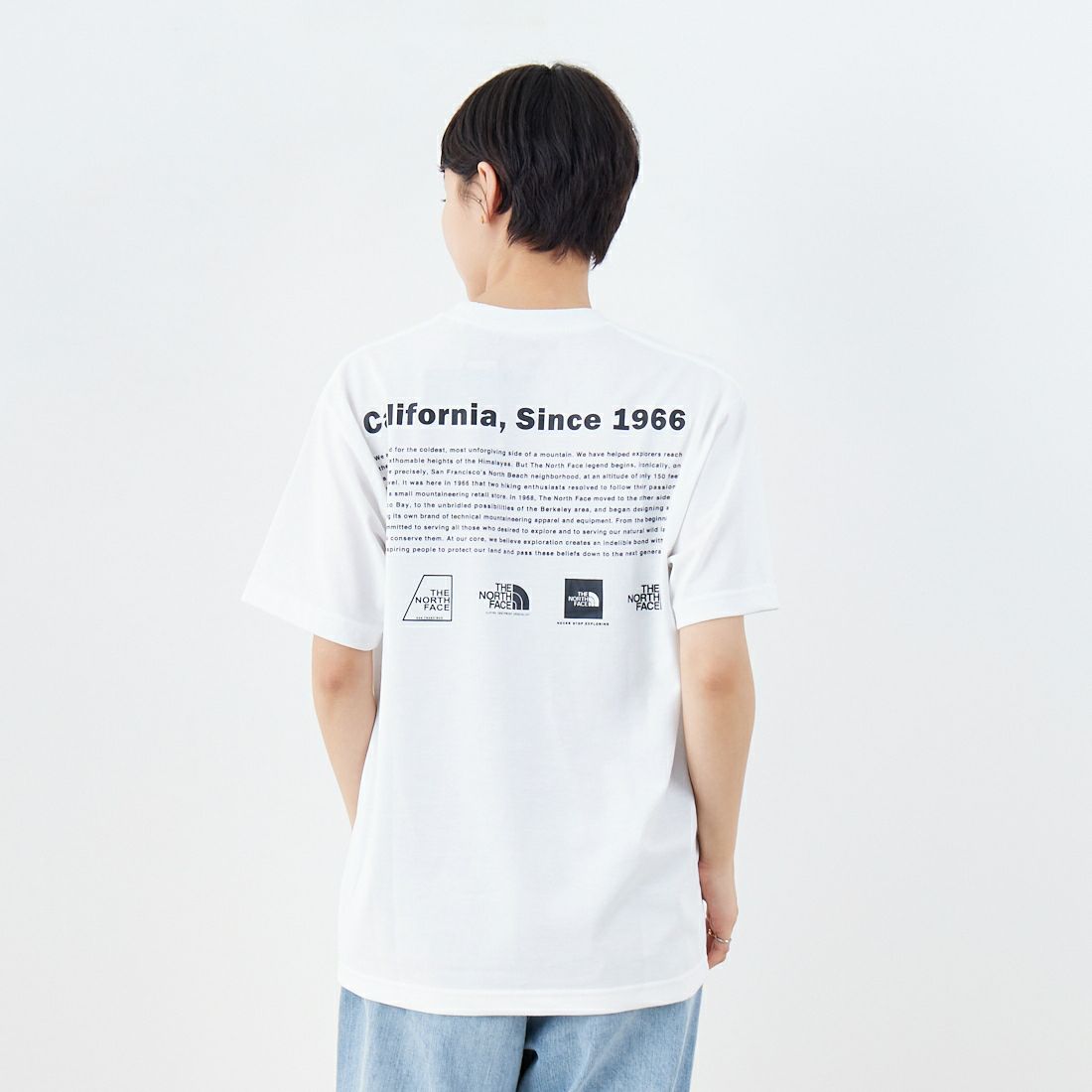 THE NORTH FACE [ザ ノースフェイス] ショートスリーブ ヒストリカルロゴTシャツ [NT32407] W &&モデル身長：160cm 着用サイズ：S&&