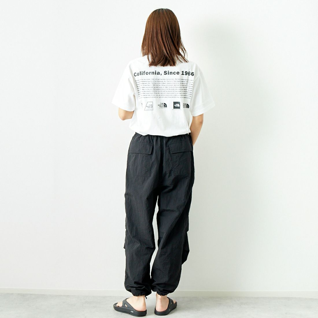 THE NORTH FACE [ザ ノースフェイス] ショートスリーブ ヒストリカルロゴTシャツ [NT32407] W &&モデル身長：167cm 着用サイズ：S&&
