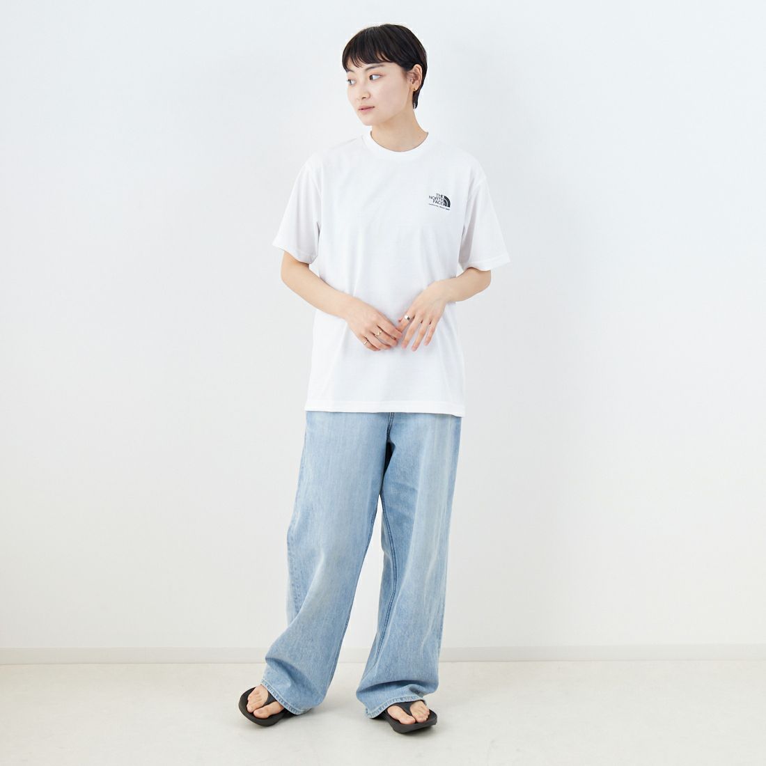 THE NORTH FACE [ザ ノースフェイス] ショートスリーブ ヒストリカルロゴTシャツ [NT32407] W &&モデル身長：160cm 着用サイズ：S&&