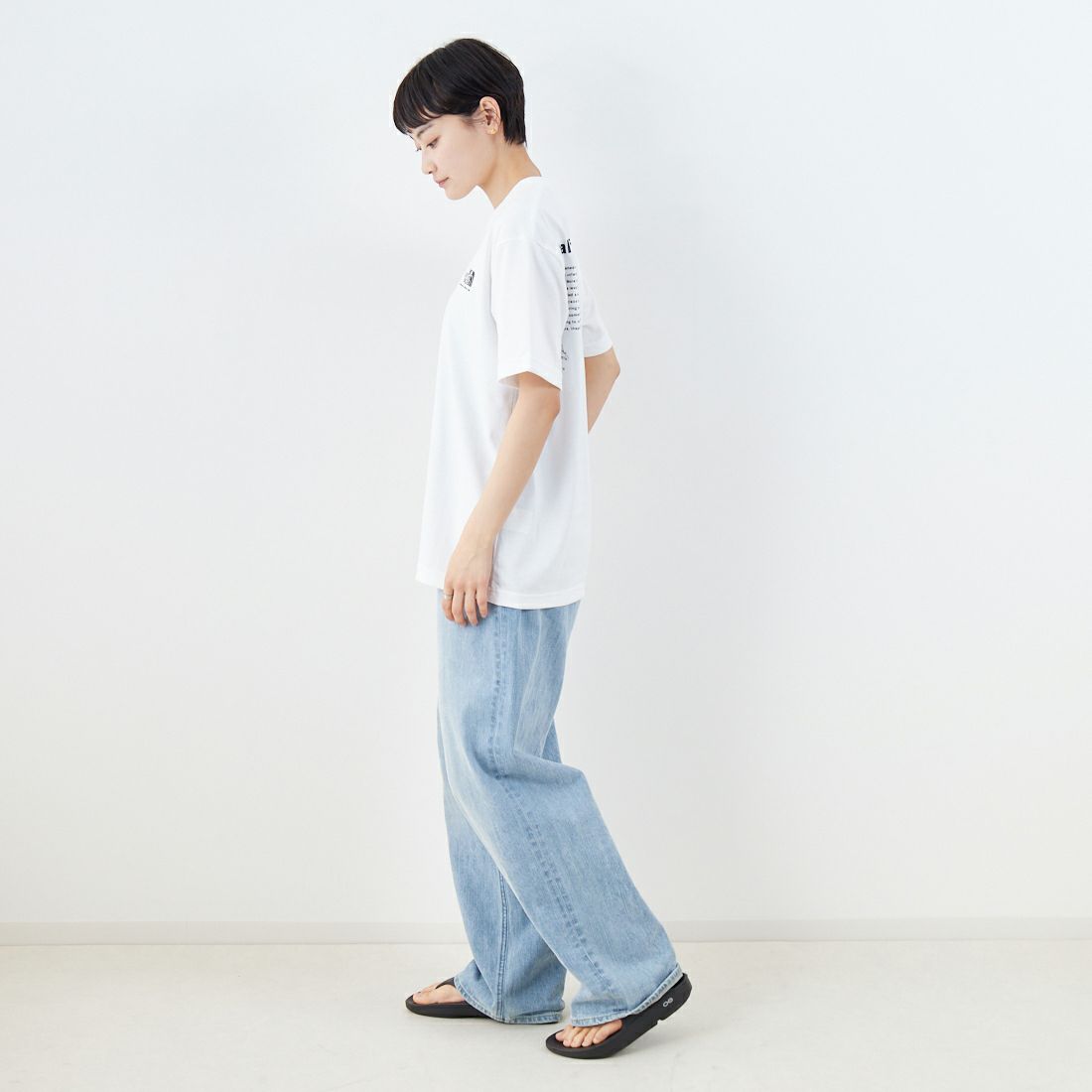THE NORTH FACE [ザ ノースフェイス] ショートスリーブ ヒストリカルロゴTシャツ [NT32407] W &&モデル身長：160cm 着用サイズ：S&&