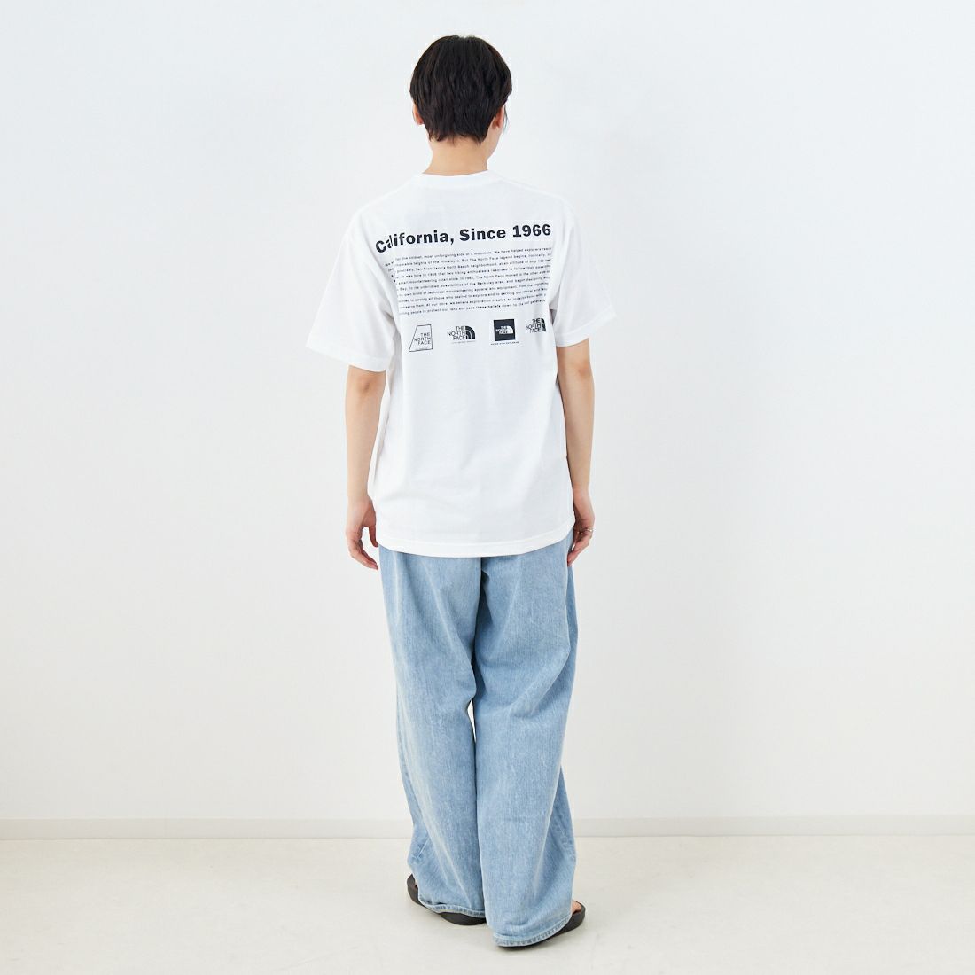 THE NORTH FACE [ザ ノースフェイス] ショートスリーブ ヒストリカルロゴTシャツ [NT32407] W &&モデル身長：160cm 着用サイズ：S&&