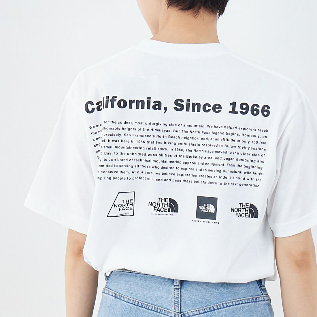 THE NORTH FACE [ザ ノースフェイス] ショートスリーブ ヒストリカルロゴTシャツ [NT32407] W &&モデル身長：160cm 着用サイズ：S&&