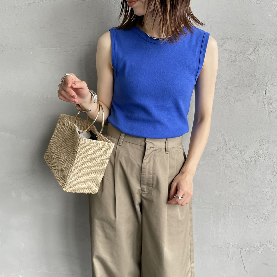 THE SHINZONE [ザ シンゾーン] サーキュラーリブ ノースリーブTシャツ [24MMSCU07] 84 D.BLUE &&モデル身長：158cm 着用サイズ：F0&&