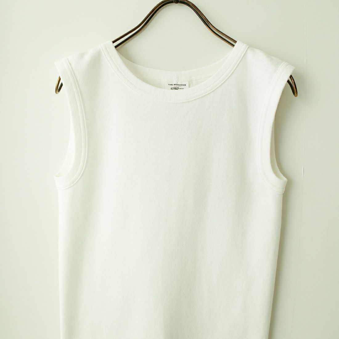 THE SHINZONE [ザ シンゾーン] サーキュラーリブ ノースリーブTシャツ [24MMSCU07] 01 WHITE