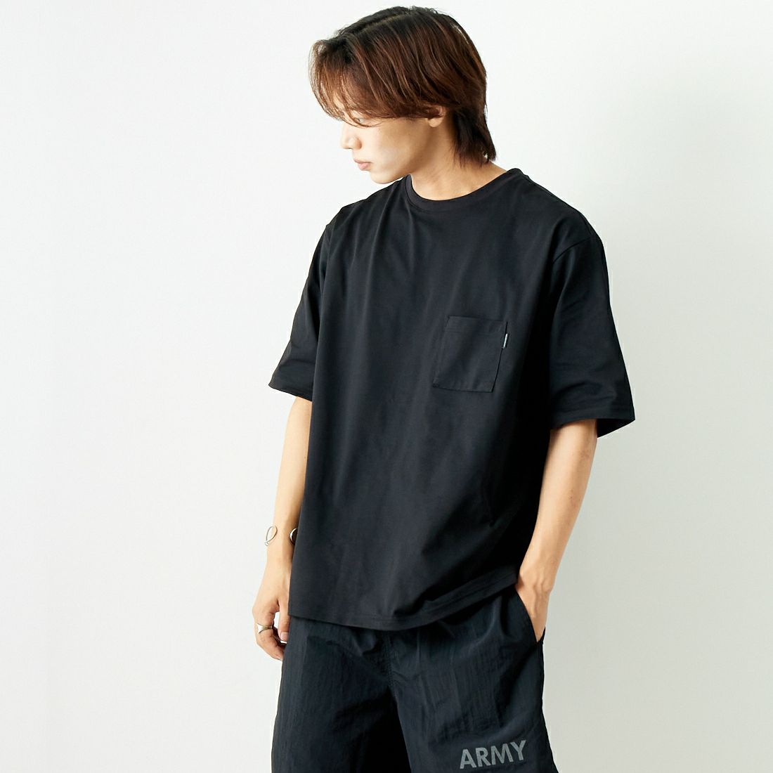THE NORTH FACE [ザ ノースフェイス] ショートスリーブ エアリーポケットTシャツ [NT12447] K &&モデル身長：179cm 着用サイズ：L&&