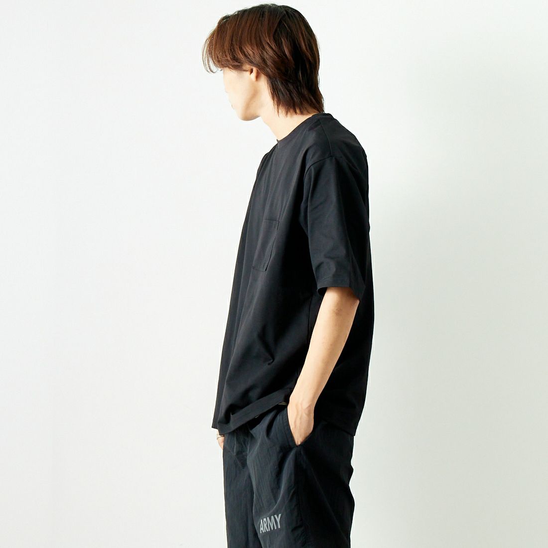 THE NORTH FACE [ザ ノースフェイス] ショートスリーブ エアリーポケットTシャツ [NT12447] K &&モデル身長：179cm 着用サイズ：L&&