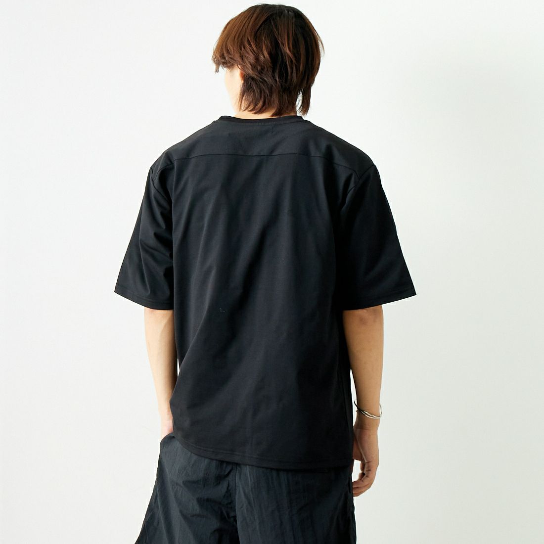 THE NORTH FACE [ザ ノースフェイス] ショートスリーブ エアリーポケットTシャツ [NT12447] K &&モデル身長：179cm 着用サイズ：L&&