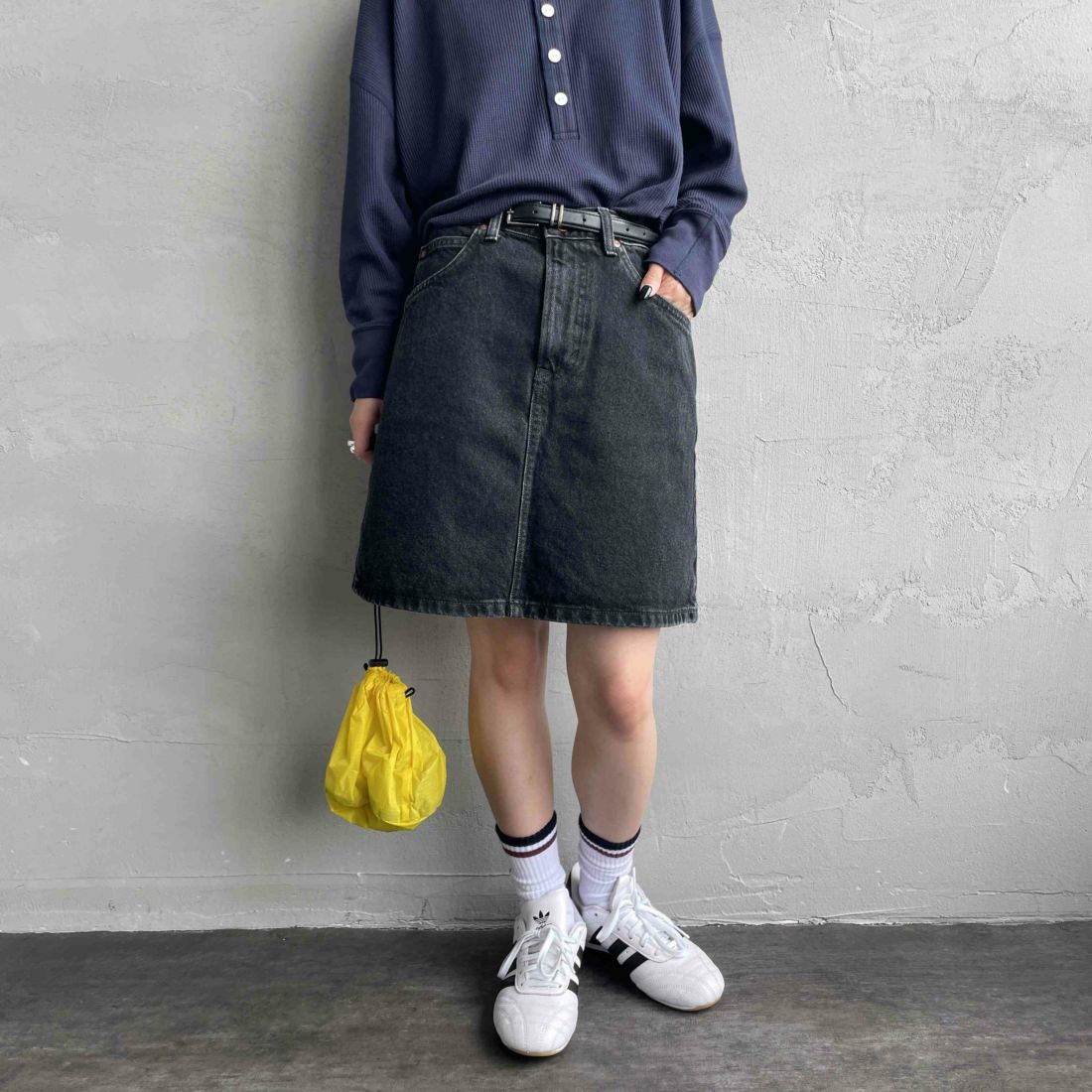 383 BLACK