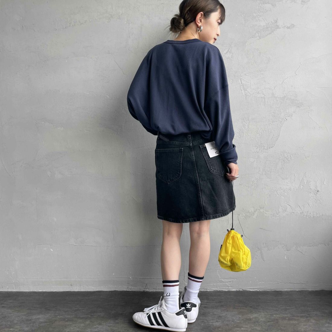 LEE [リー] デニムミニスカート [LL2634] 383 BLACK &&モデル身長：150cm 着用サイズ：S&&