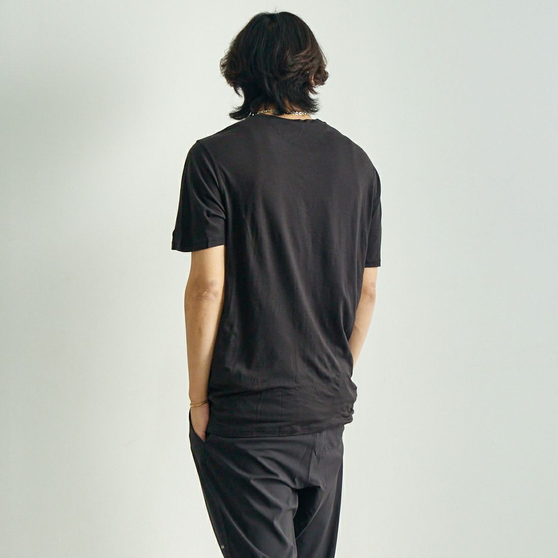 patagonia [パタゴニア] メンズ キャプリーン クールメリノ グラフィックTシャツ [44590] HEBK &&モデル身長：179cm 着用サイズ：L&&