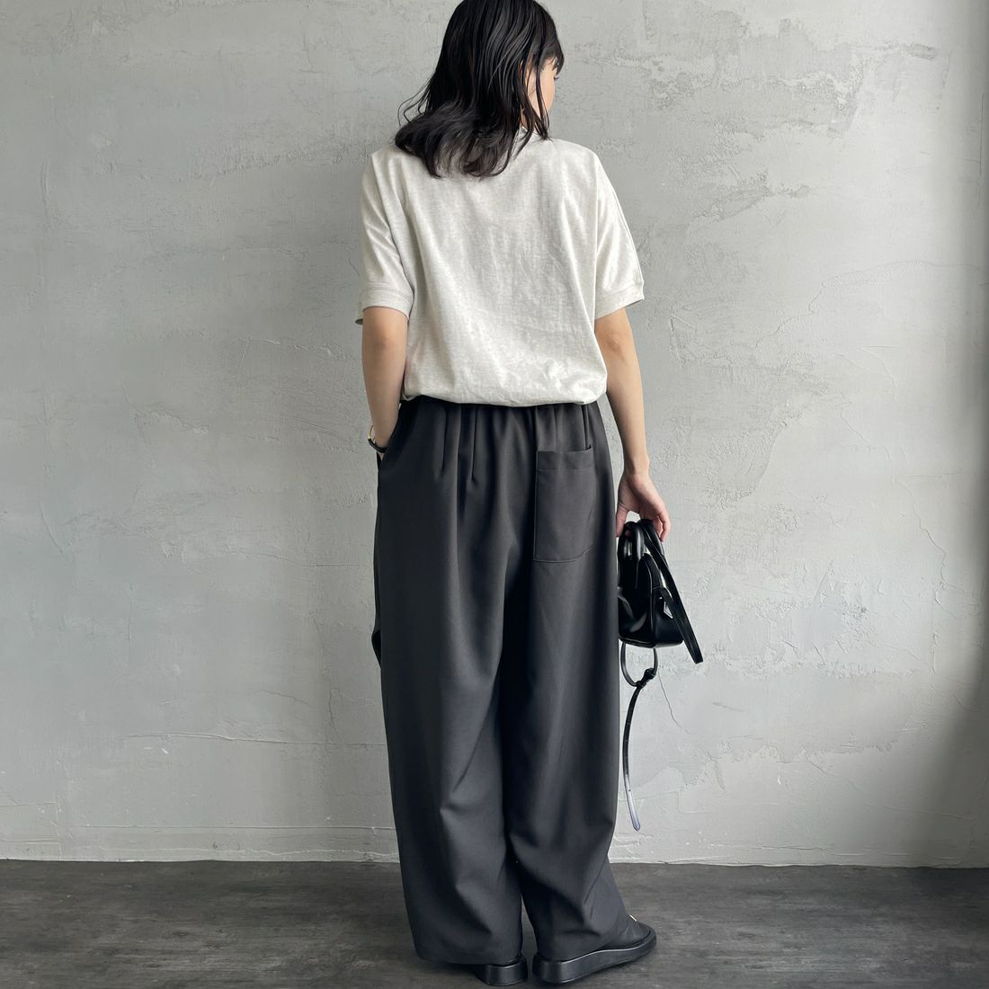 mizuiro ind [ミズイロインド] ワイドカーゴパンツ [1-260016] 93 D.GRAY&&モデル身長：160cm 着用サイズ：F&&
