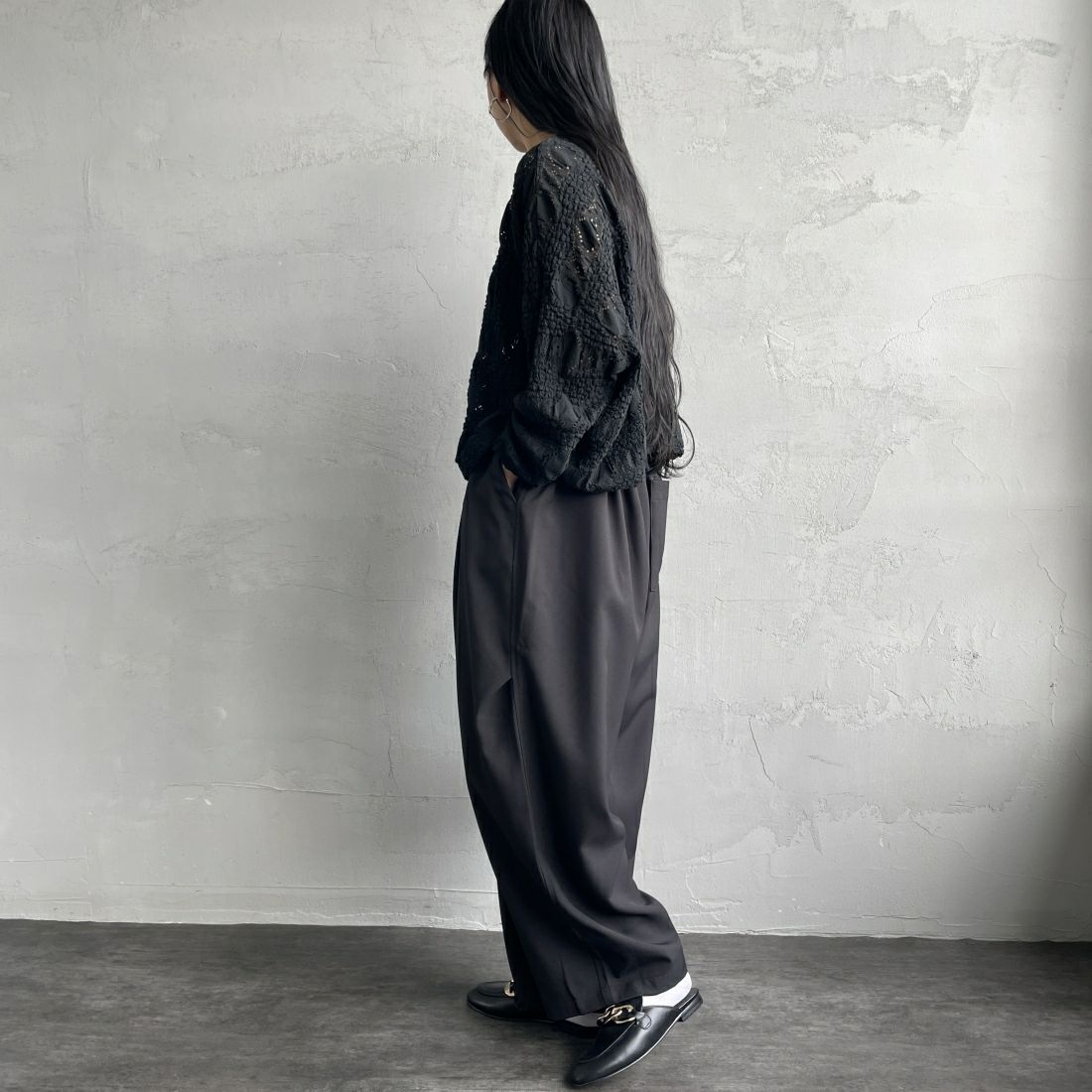 mizuiro ind [ミズイロインド] ワイドカーゴパンツ [1-260016] 99 BLACK&&モデル身長：156cm 着用サイズ：F&&