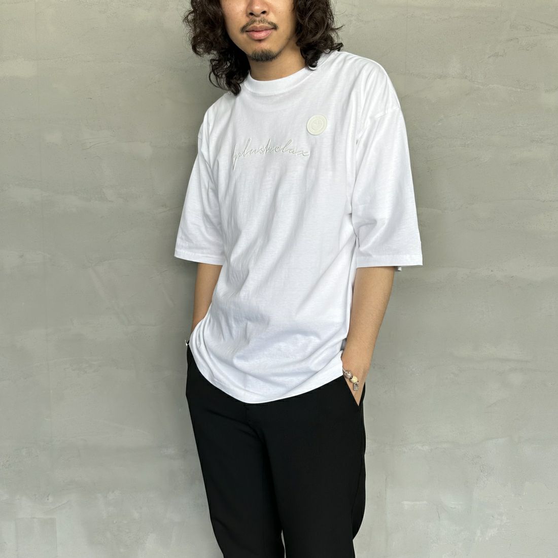 WHITE&&モデル身長：173cm 着用サイズ：L&&