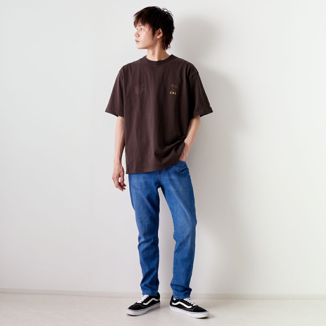 HELLO CALIF [ハローカリフ] 7.1oz天竺プリントTシャツ [HC-242-032] B SUMIKURO &&モデル身長：182cm 着用サイズ：L&&