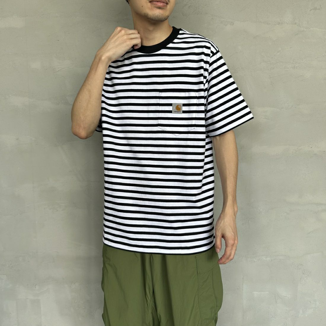 carhartt WIP [カーハートダブリューアイピー] スクエアラベルポケットTシャツ [I032311] S.ST BLACK &&モデル身長：168cm 着用サイズ：L&&
