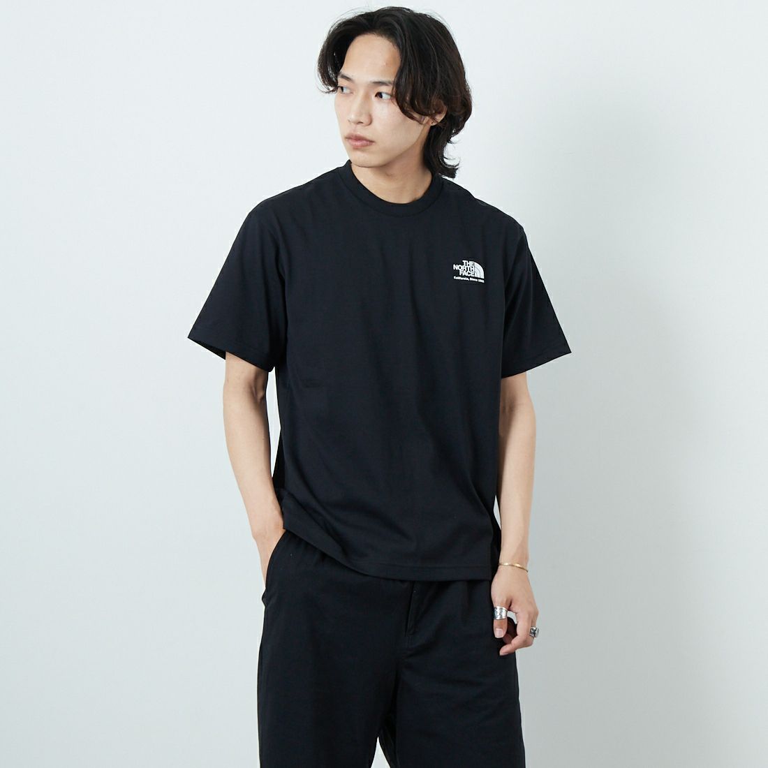 THE NORTH FACE [ザ ノースフェイス] ショートスリーブ ヒストリカルロゴTシャツ [NT32407] K &&モデル身長：179cm 着用サイズ：M&&