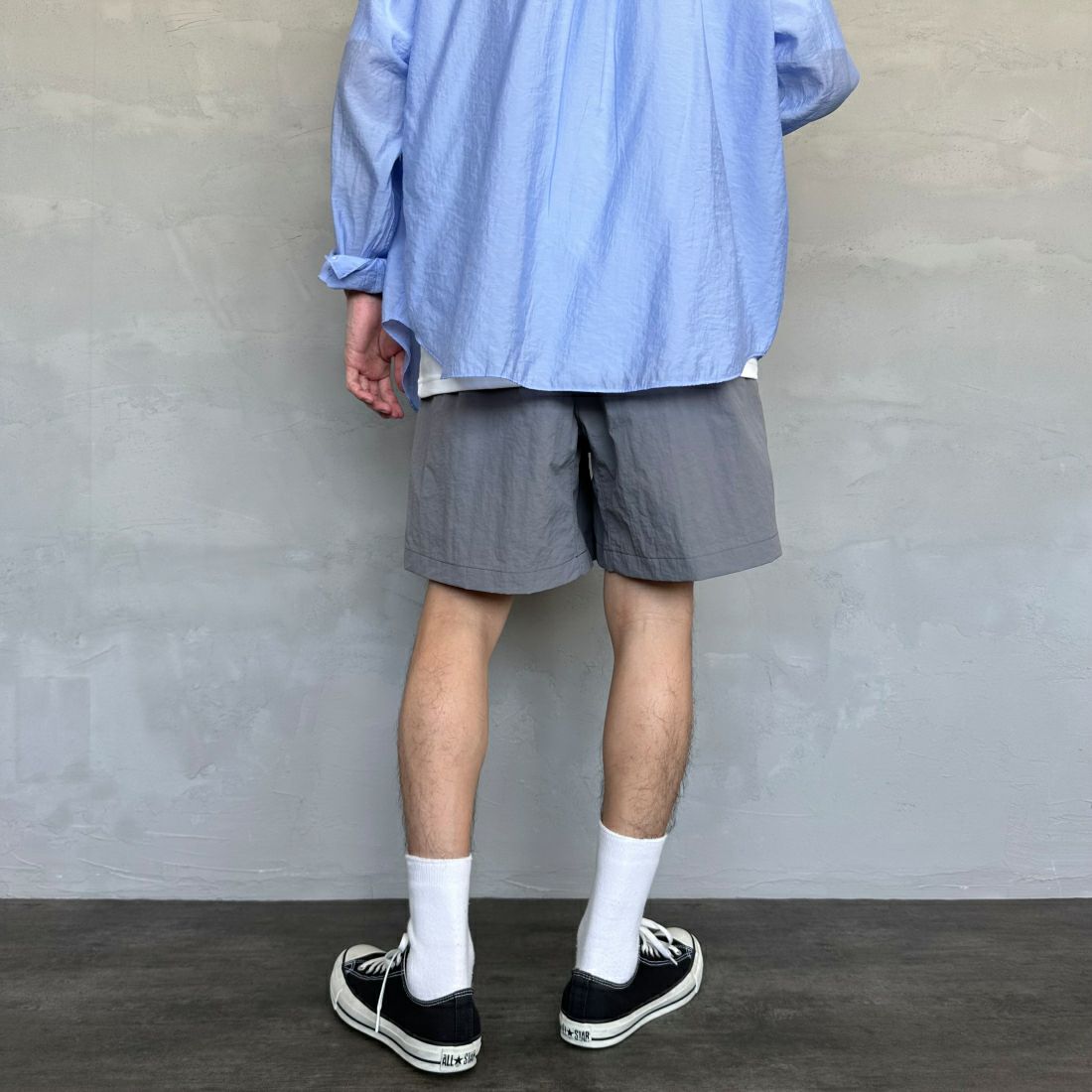 +phenix [プラスフェニックス] 別注 ドローコード イージーショートパンツ [POB-240011IN-JF] GRAY &&モデル身長：168cm 着用サイズ：M&&