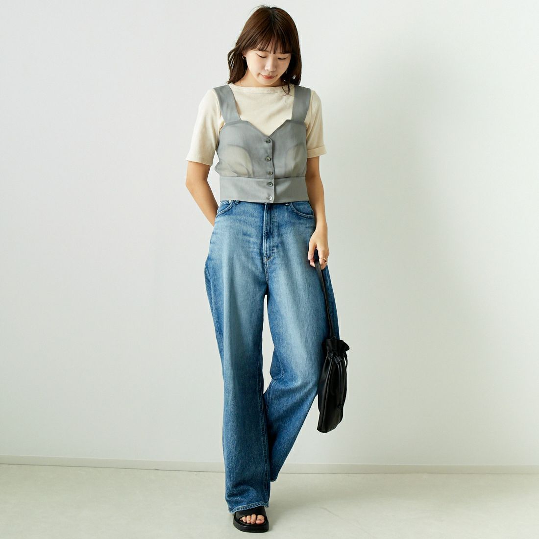 A PUPIL [ア ピューピル] ストラップベスト [24SS13] GREY &&モデル身長：167cm 着用サイズ：S&&