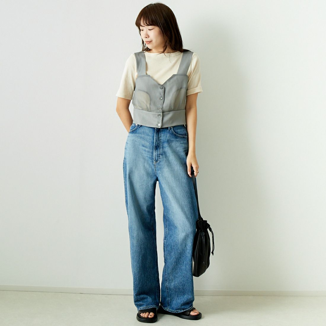 A PUPIL [ア ピューピル] ストラップベスト [24SS13] GREY &&モデル身長：167cm 着用サイズ：S&&