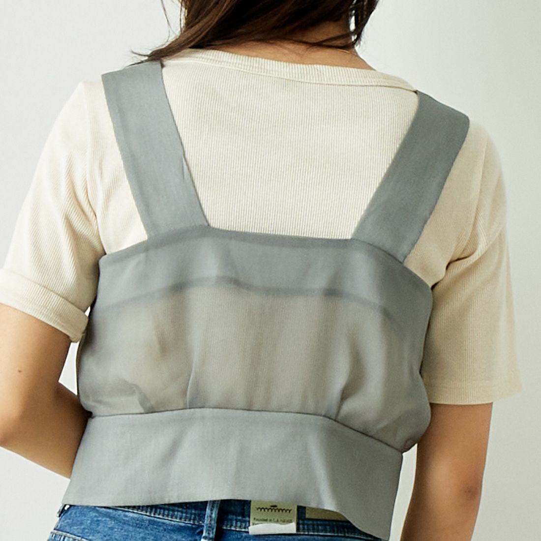 A PUPIL [ア ピューピル] ストラップベスト [24SS13] GREY &&モデル身長：167cm 着用サイズ：S&&