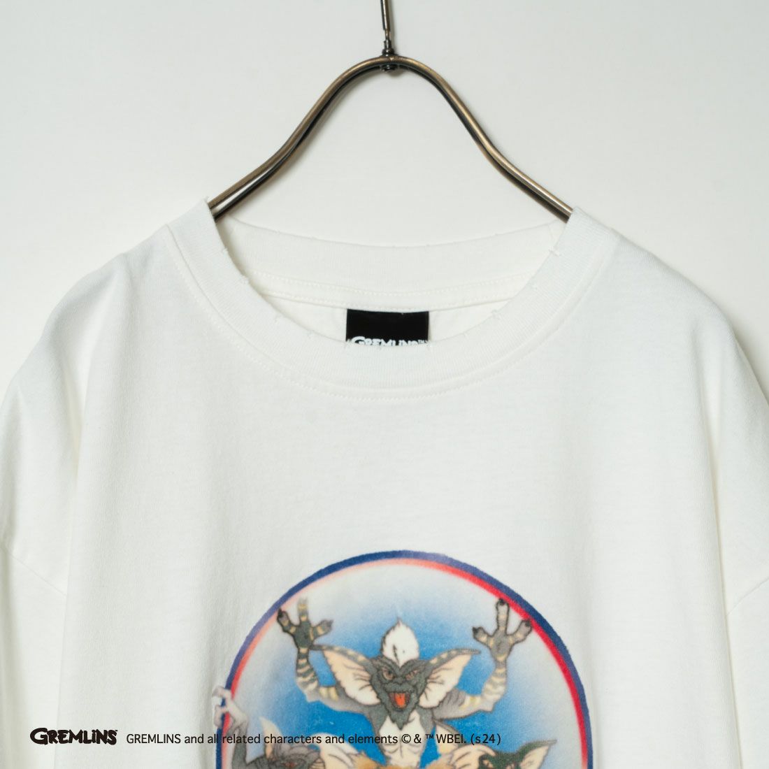 Jeans Factory Clothes [ジーンズファクトリークローズ] GREMLINS ダメージ加工フロッキープリントTシャツ [JFC-242-040] WHITE