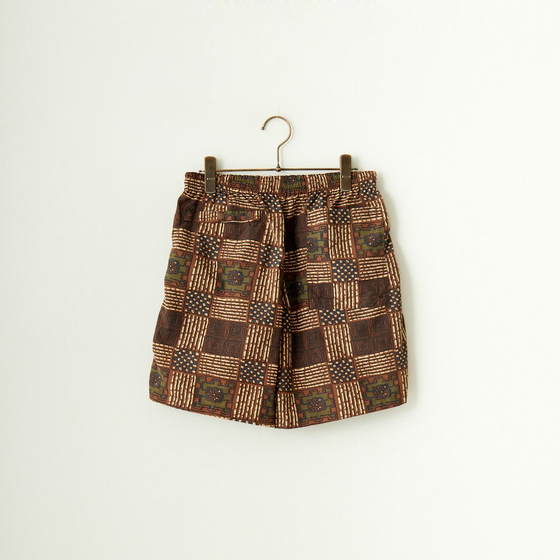 BURLAP OUTFITTER [バーラップ アウトフィッター] プリンテッドトラックショーツ [TRACK-SHORT-PRINTED] BATIK BRN