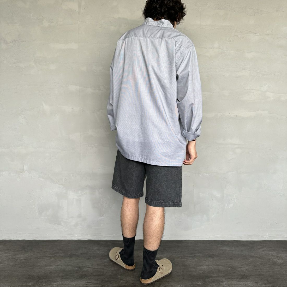 UNIVERSAL OVERALL [ユニバーサルオーバーオール] 別注 シェフショートパンツ [U2411657IN-JF] DENIM BLK &&モデル身長：173cm 着用サイズ：L&&
