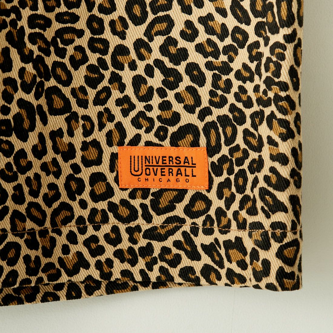 UNIVERSAL OVERALL [ユニバーサルオーバーオール] 別注 シェフショートパンツ [U2411657IN-JF] LEOPARD BE