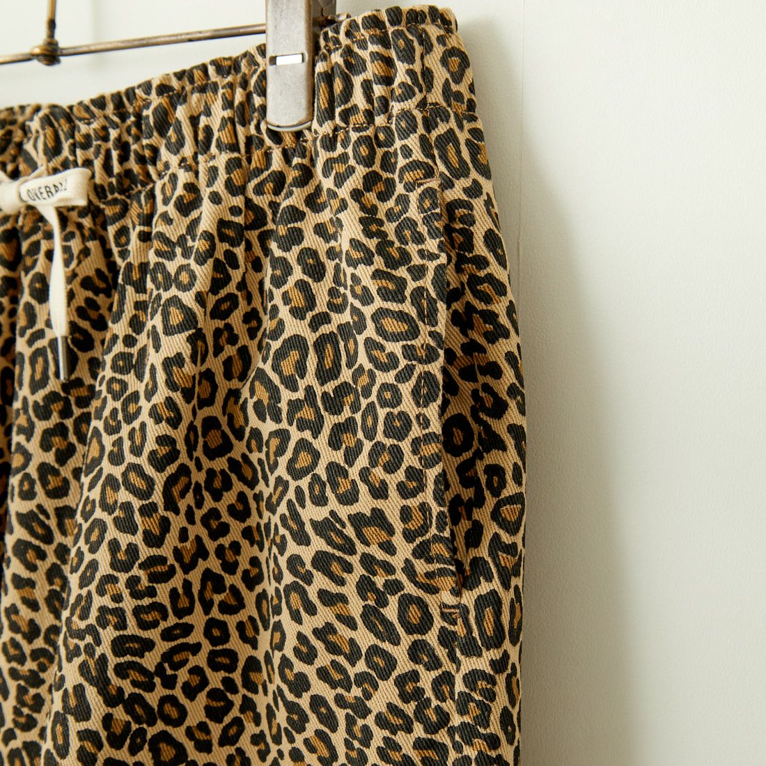 UNIVERSAL OVERALL [ユニバーサルオーバーオール] 別注 シェフショートパンツ [U2411657IN-JF] LEOPARD BE