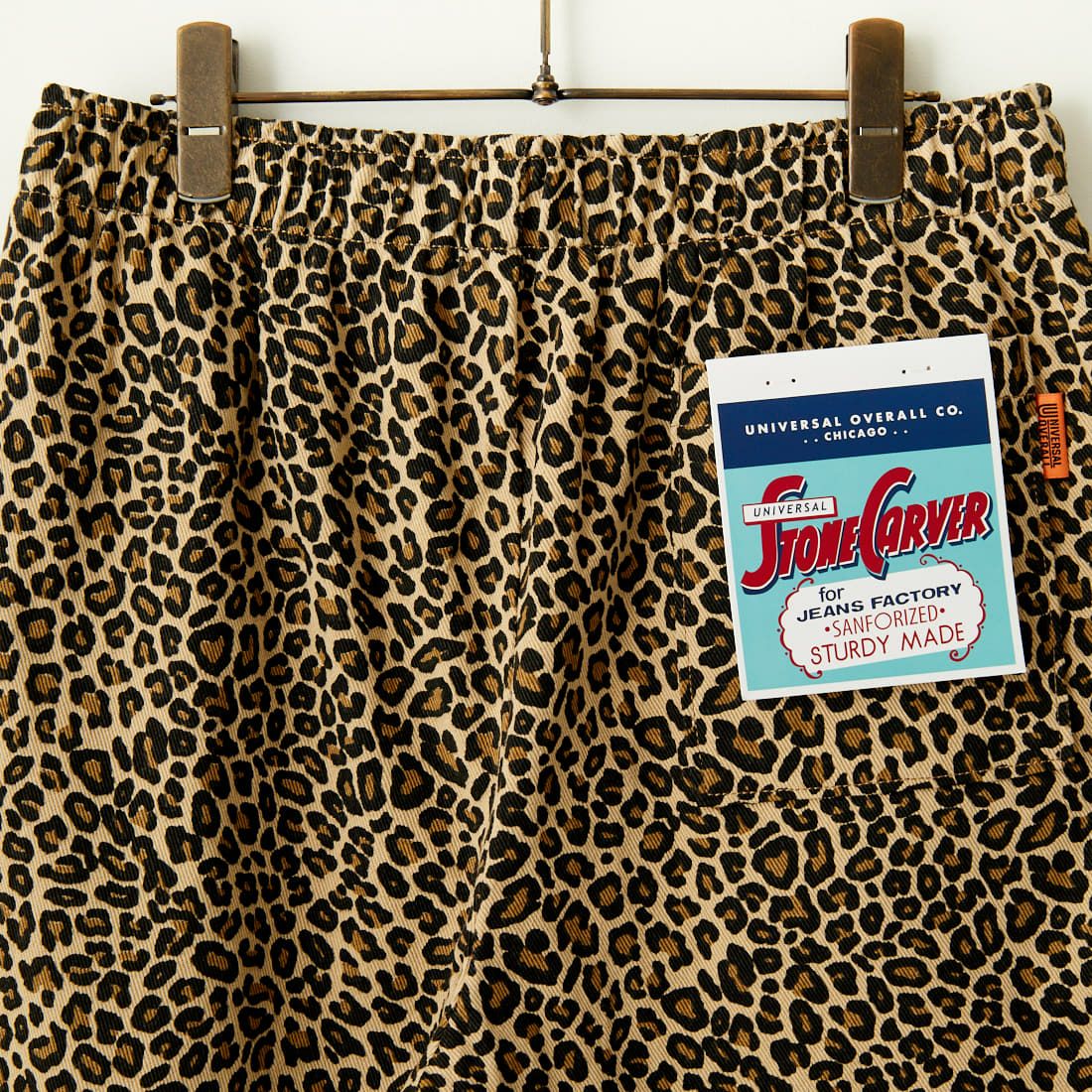 UNIVERSAL OVERALL [ユニバーサルオーバーオール] 別注 シェフショートパンツ [U2411657IN-JF] LEOPARD BE