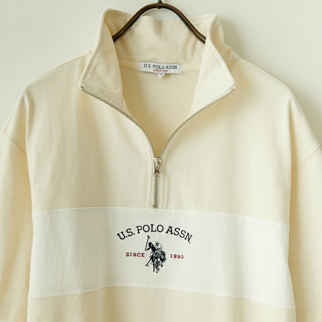 U.S.POLO ASSN. [ユーエスポロアッスン] 別注 ハーフジップ ショートスリーブTシャツ [PLM42217IN-JF] ｱｲﾎﾞﾘｰ