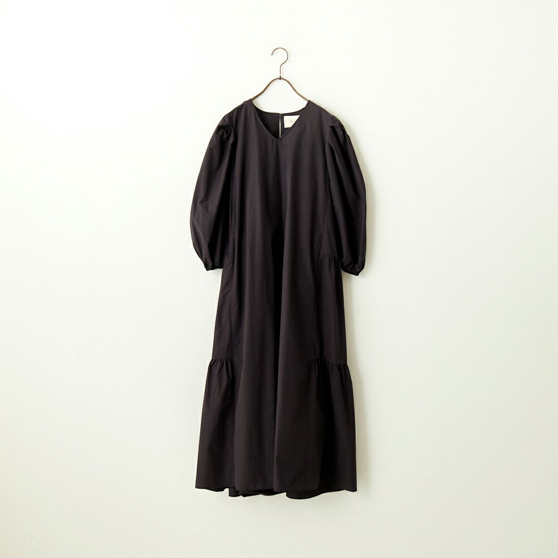 80 BLACK
