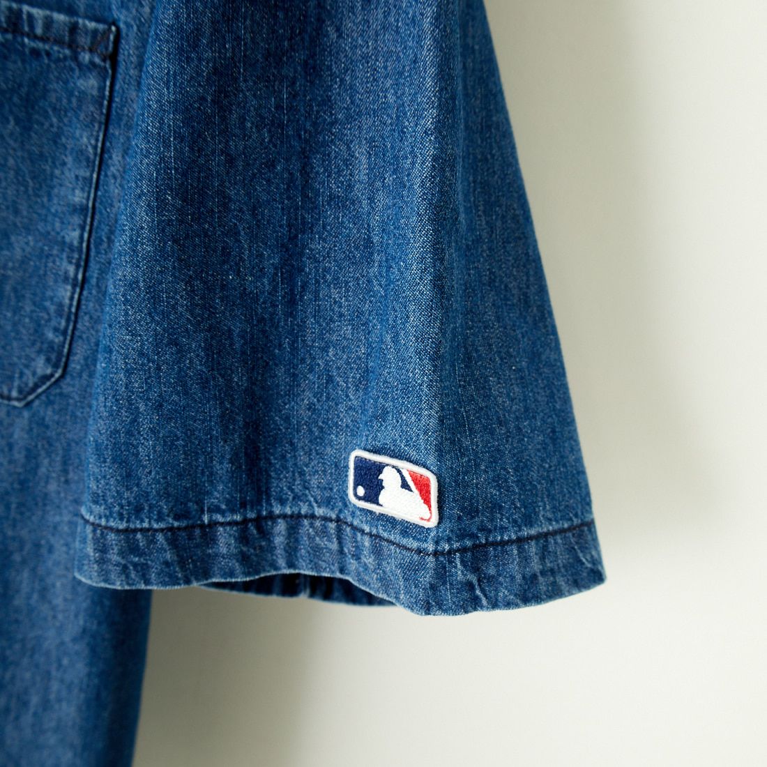 Fanatics [ファナティクス] 別注 ワンポイント刺繍ロゴ ボタンダウンシャツ [ML2124SS2-JF] DENIM/LA