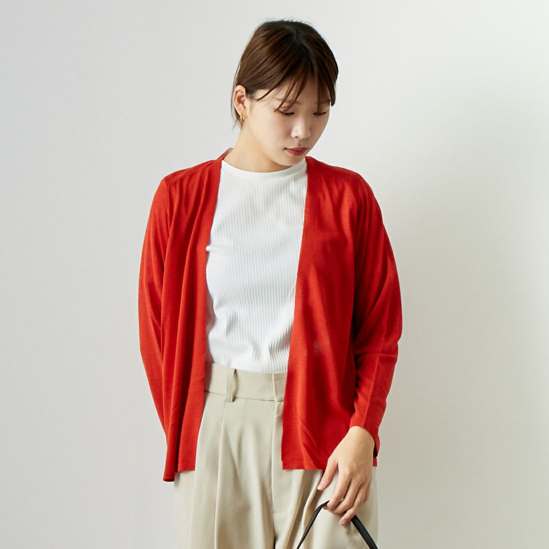 Jf Ready Made [ジェイエフレディメイド] クールビスコース ヨーク切替カーディガン [3124030] ﾚｯﾄﾞ &&モデル身長：167cm 着用サイズ：F&&