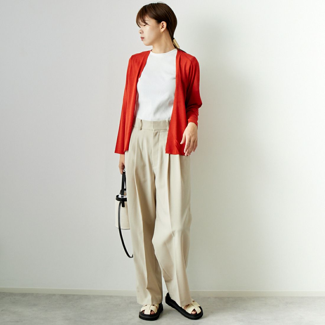 Jf Ready Made [ジェイエフレディメイド] クールビスコース ヨーク切替カーディガン [3124030] ﾚｯﾄﾞ &&モデル身長：167cm 着用サイズ：F&&