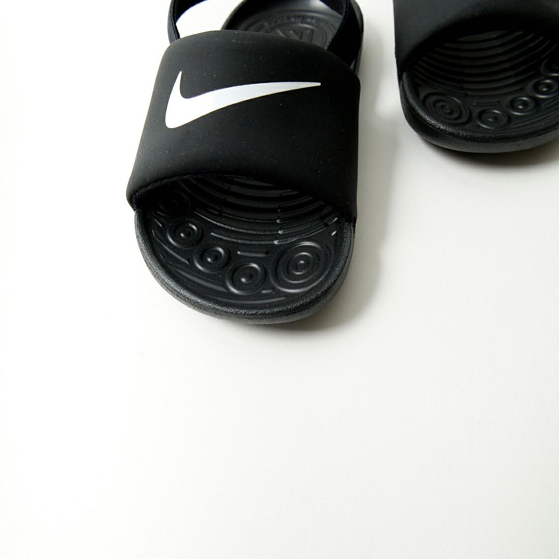 NIKE [ナイキ] KAWAスライドサンダル [BV1094] 001 ﾌﾞﾗｯｸ