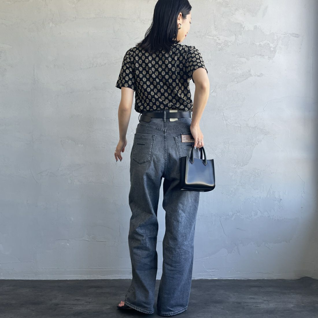 By/m [バイエム] 花柄ジャガードレースカットソー [24112101] 50 BLACK1 &&モデル身長：163cm 着用サイズ：F&&