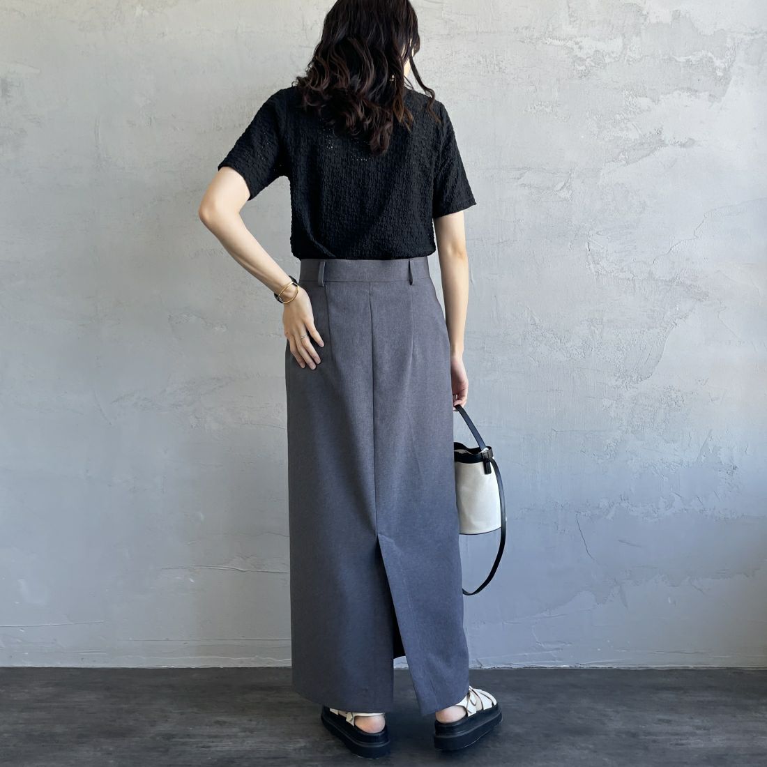 By/m [バイエム] 花柄ジャガードレースカットソー [24112101] 09 BLACK &&モデル身長：160cm 着用サイズ：F&&