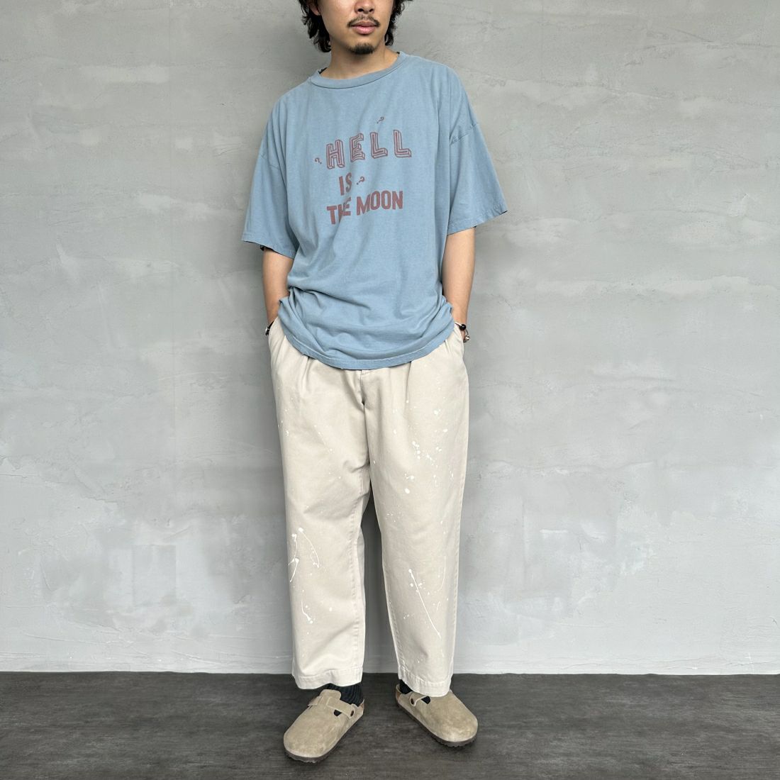 REMI RELIEF [レミレリーフ] 別注 ビッグプリントTシャツ HELL IS THEMOON [RN26349328-JF] SAX &&モデル身長：173cm 着用サイズ：M&&