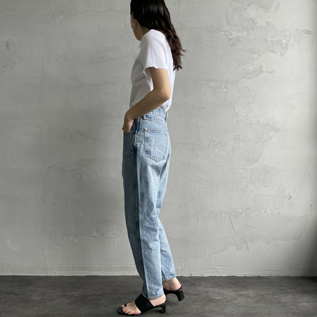 THE SHINZONE [ザ シンゾーン] コンパクトリブTシャツ [24MMSCU06] 01 WHITE &&モデル身長：160cm 着用サイズ：F0&&