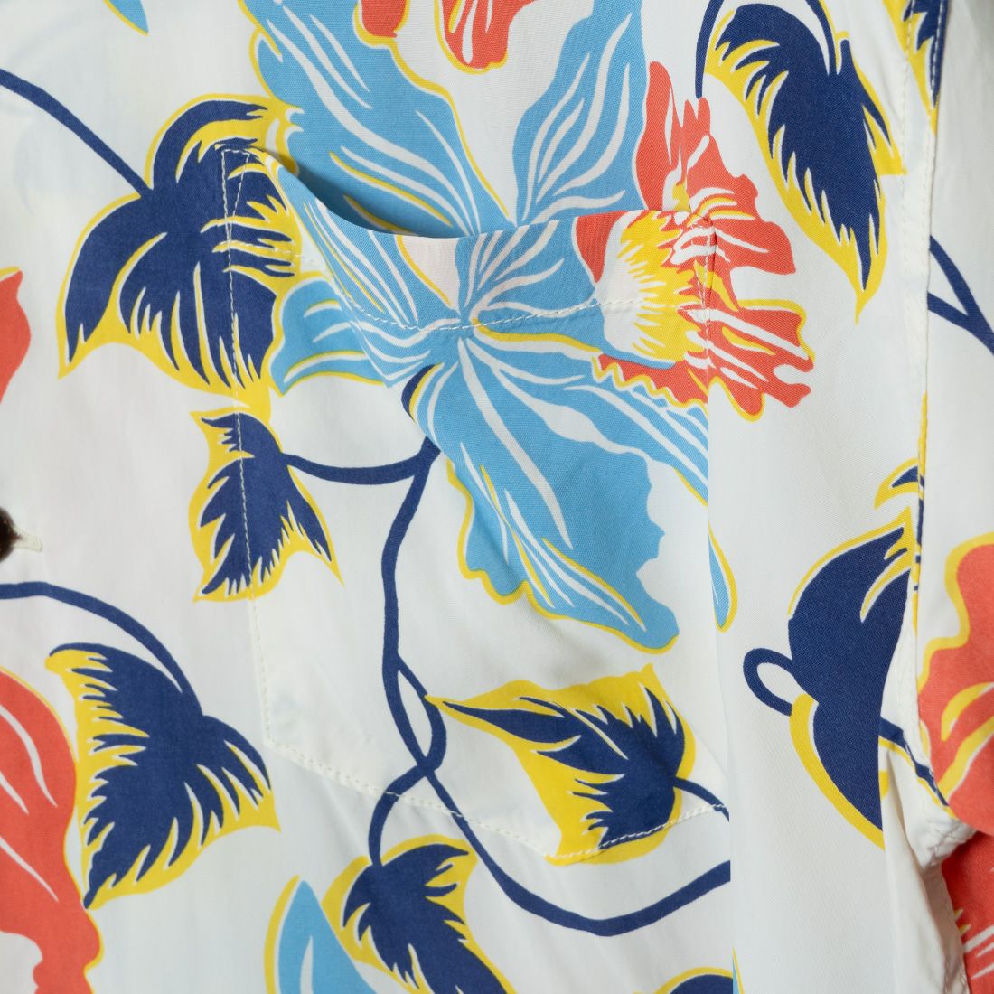 SUN SURF [サンサーフ] レーヨンハワイアンシャツ [SS39217] 105 OFF WH