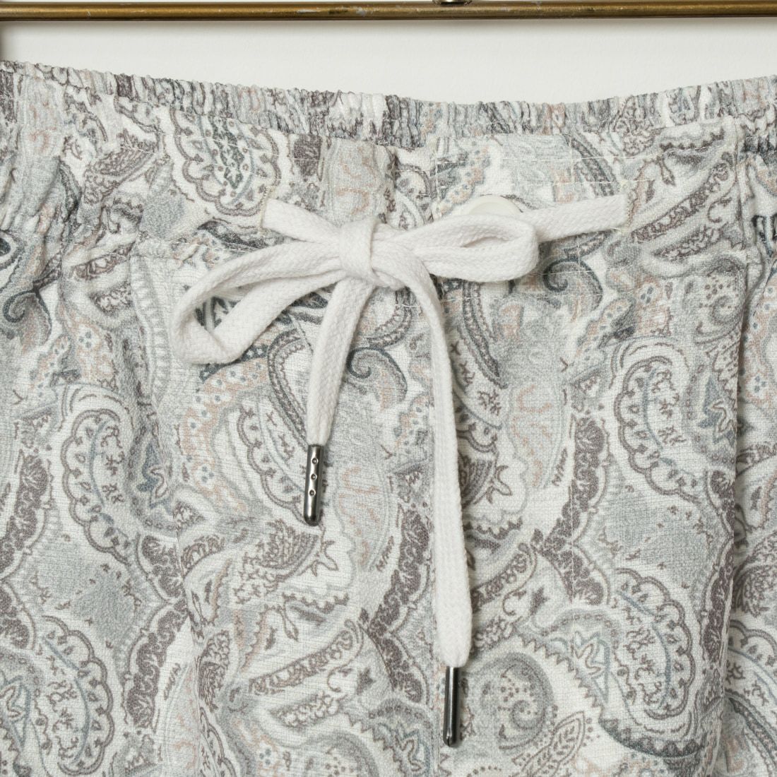 JE MORGAN [ジェイイーモーガン] 別注 総柄プリントロングパンツ [JE032-144-JF] WHITE