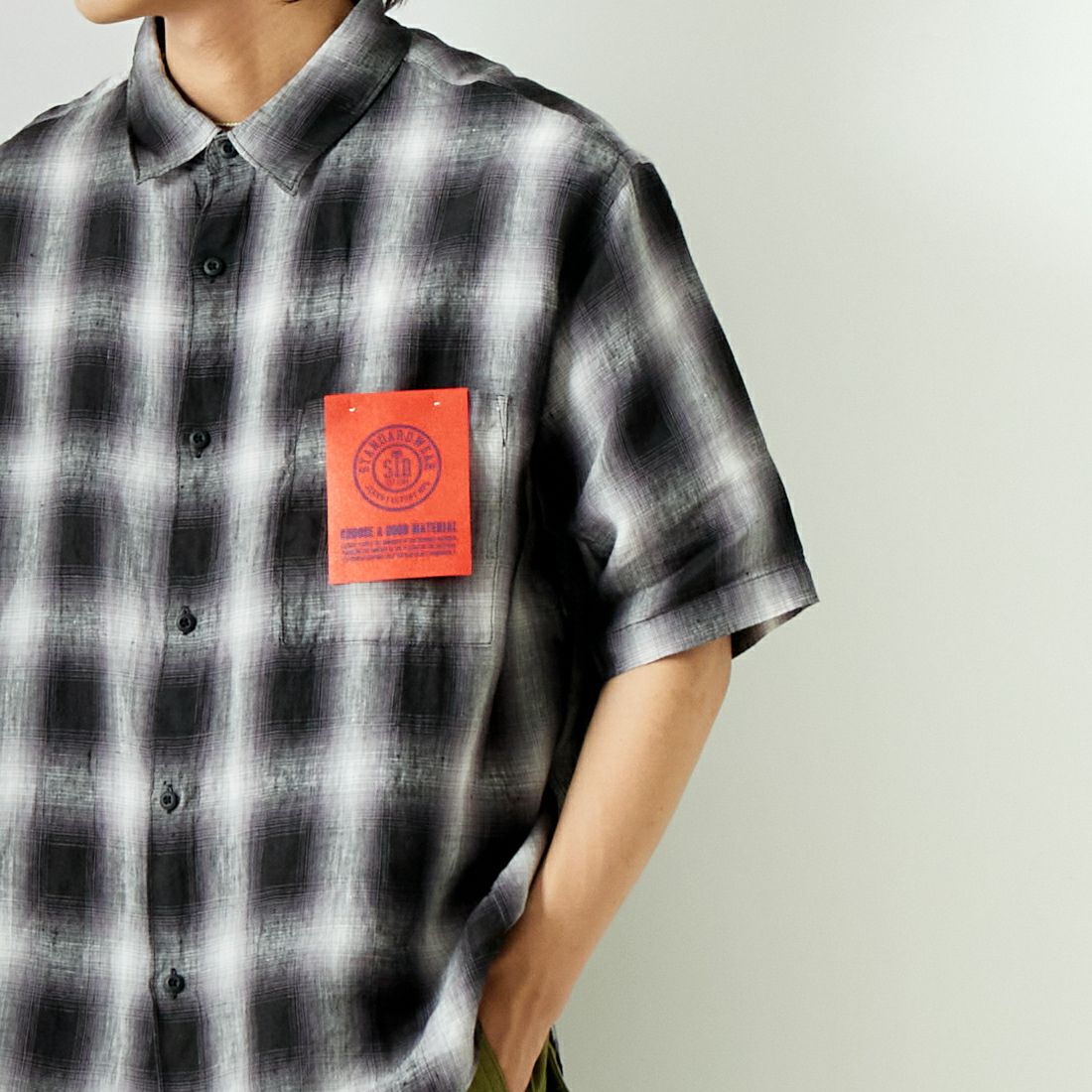 Jeans Factory Clothes [ジーンズファクトリークローズ] フレンチリネンワイドレギュラーカラーシャツ [BFP611] 830 BLK CH &&モデル身長：179cm 着用サイズ：M&&