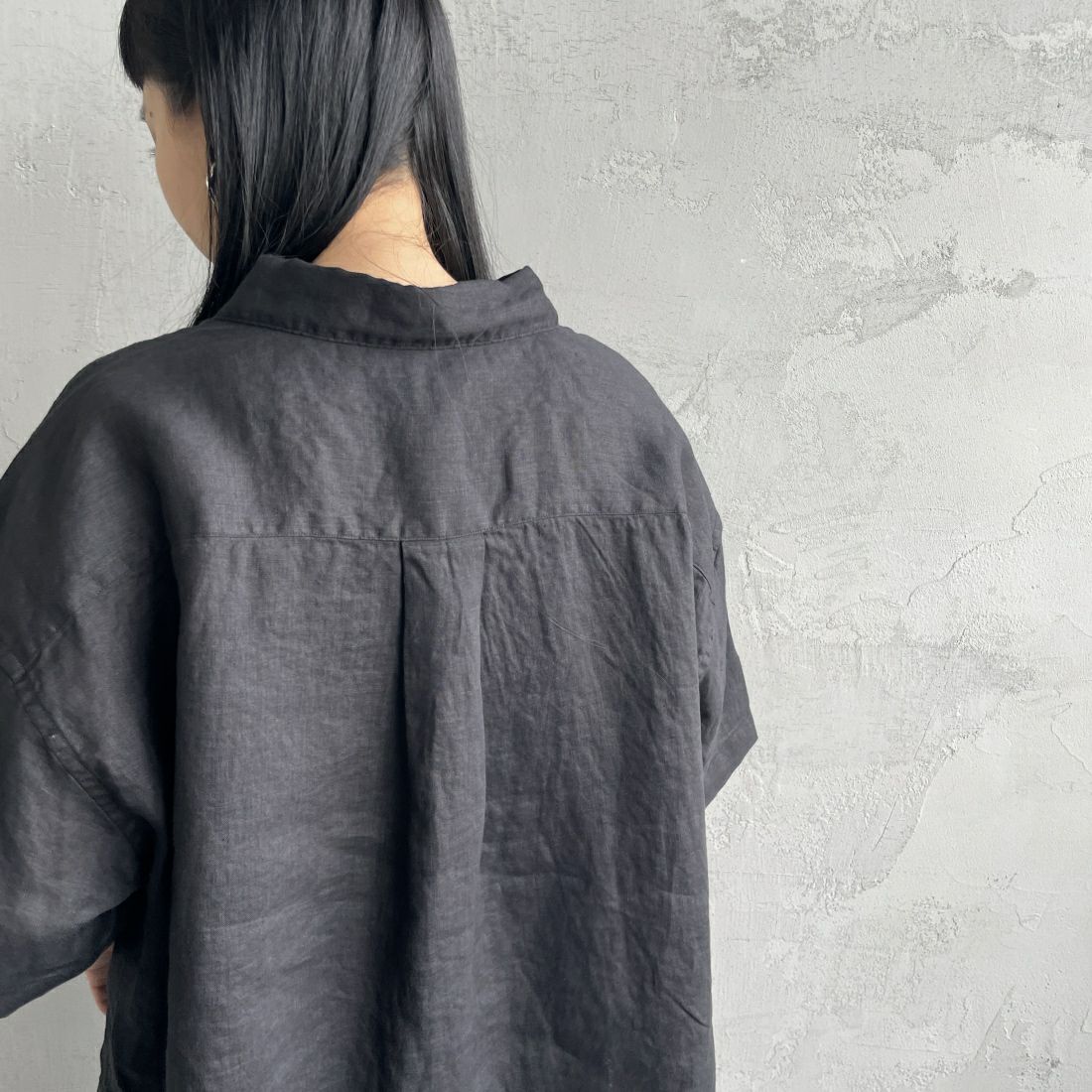 Jeans Factory Clothes [ジーンズファクトリークローズ] ワイドシルエットリネンシャツ [LFP500] 840 BLACK &&モデル身長：156cm 着用サイズ：F&&