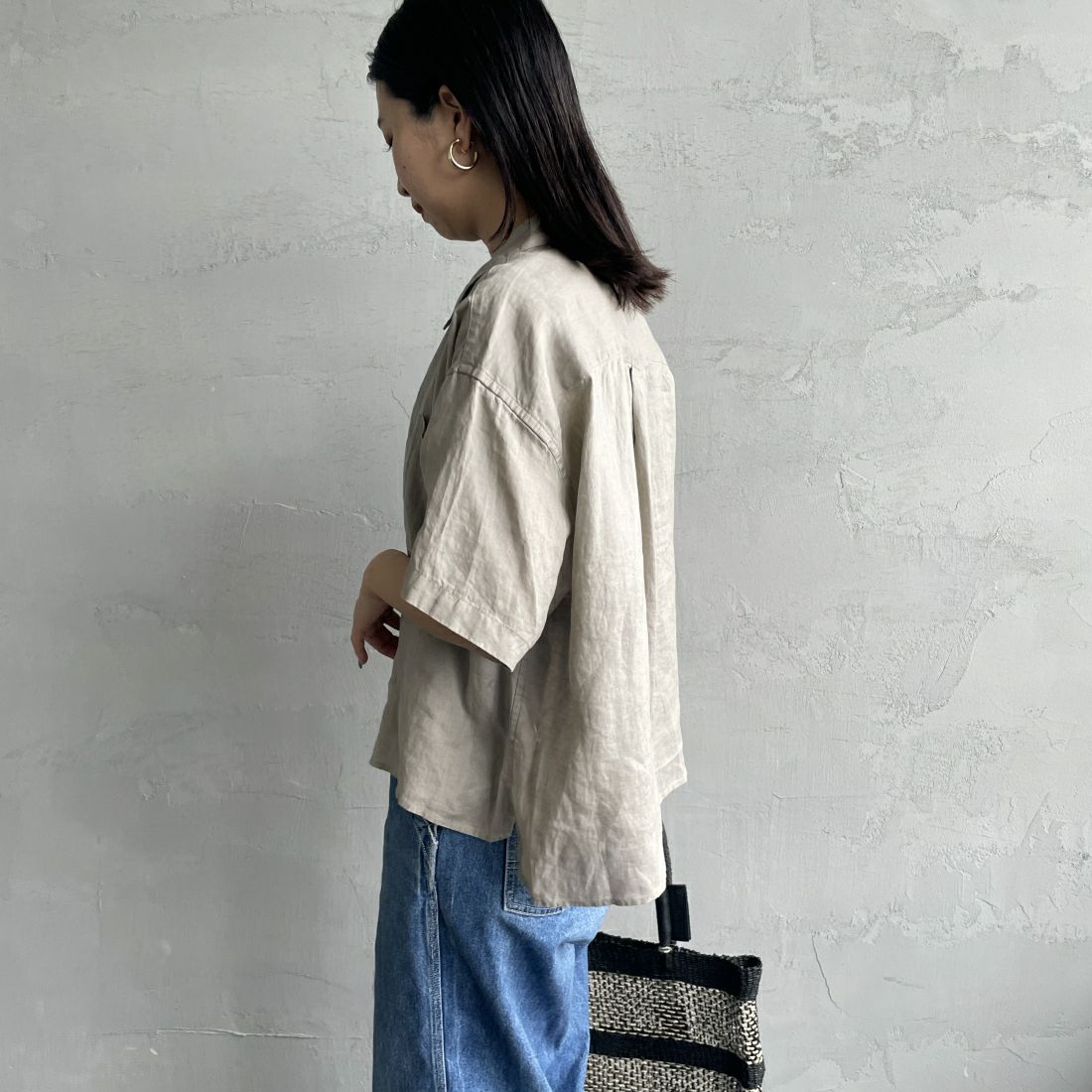 Jeans Factory Clothes [ジーンズファクトリークローズ] ワイドシルエットリネンシャツ [LFP500] 710 BEIGE &&モデル身長：163cm 着用サイズ：F&&