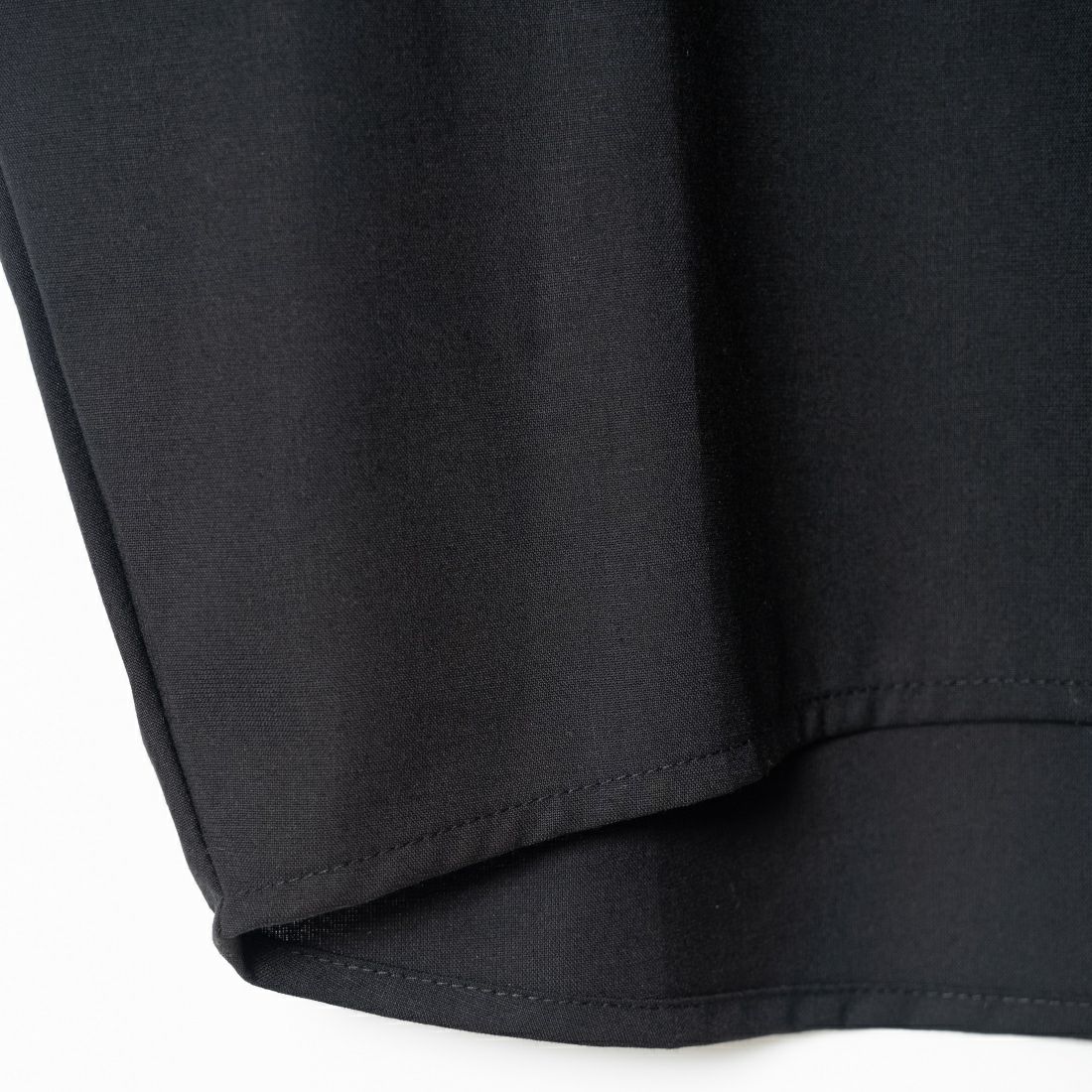 ALLUMER [アリュメール] T/RコクーンシルエットTブラウス [8254706] 700 BLACK