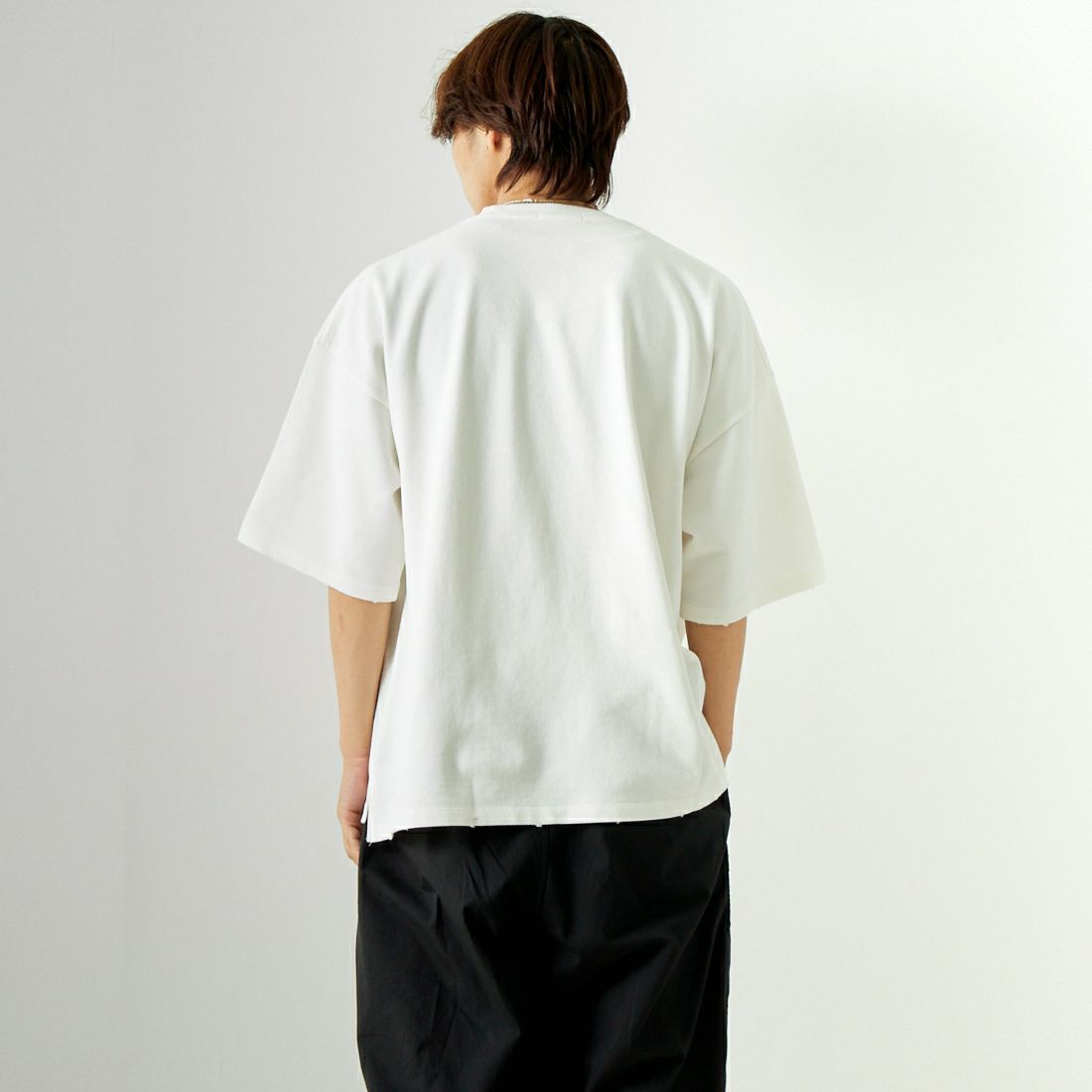 Noir Fabrik [ヌワールファブリック] 鹿の子ダメージTシャツ [NF-242-035] WHITE &&モデル身長：179cm 着用サイズ：L&&